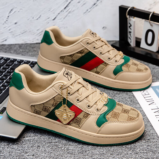 VIPVCK Neues Produktpaar weiße Schuhe 2025 Frühlingsbiene schmutzige Schuhe Männer und Frauen gleicher Stil Leicht und vielseitig Casual Sports Schuhe Milu Cool Qifeng vck881 41