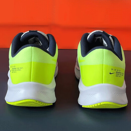 Nike (Nike) Chaussures masculines officielles 2025 Printemps Nouvelles chaussures de sport Révolution 7 chaussures de course respirantes chaussures décontractées chaussures de course gris fluorescent jaune DA1105-003 Explorer 4e génération 43