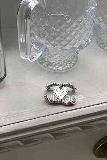 Junbu Braids Shi Xiaoxiang Textured Temperament Brooch Pin Gold YSL