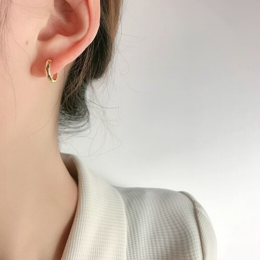 Guanpuge Fat Donglai same style pt950 platinum plain hoop earrings PT950 female texture niche design simple and trendy new style 520 (diameter 11mm) pair