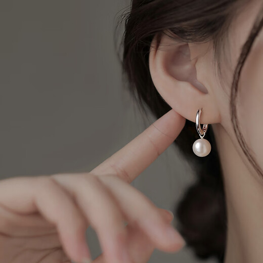 Auspicious Goddess 999 Sterling Silver Pearl Earrings New 2025 Earrings Niche Women's Light Luxury Earrings 999 Silver Pearl Earrings (Two Prices)