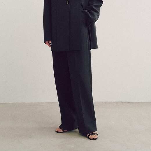 Moins [même modèle dans le centre commercial] 2025 Spring Nouveau pantalon de la jambe large de banlieus