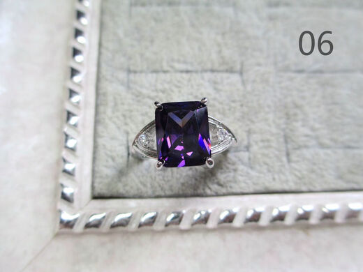 Library selected purple zircon 5A super flash fire color copper plated K gold color retention LY03 simulated tanzanite gemstone ring 06 main stone 10*8mm US size 6