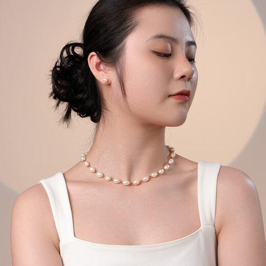 Dara Natural Freshwater Nuclear Pearl Necklace Highlight Versatile Full Bead Chain for Elders Birthday Gifts for Women and Practical for Self-Wearing