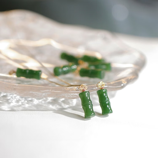 Fujiu 18K gold three-dimensional small bamboo jasper pendant natural Hetian jade rising steadily necklace bamboo peace clavicle chain small and exquisite 18K gold full three-dimensional small bamboo