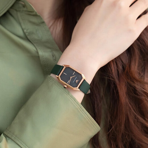 Emporio armani montre la petite plaque carrée de la file carrée verte quartz watch anniversaire 520 Gift de la Saint-Valentin à la mode