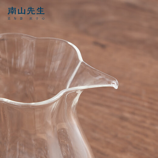 Mr. Nanshan Kungfu tea set accessories heat-resistant glass male cup Chinese tea divider tea ceremony accessories flower center glass fair cup flower center glass fair cup_transparent