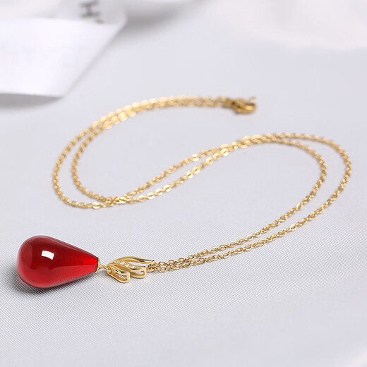 Fat Donglai's same style 2025 new beeswax pendant wine red blood amber drop-shaped clavicle chain women's silver necklace necklace chicken fat yellow beeswax drop + clavicle chain