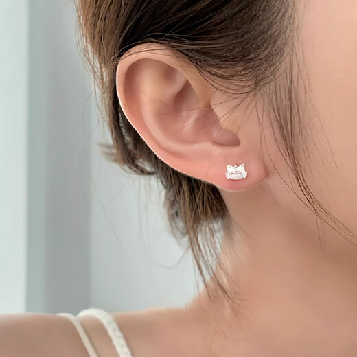 QMXDS999 Pure Silver Kitten Earrings for Women, Pure Silver Ear Holes for Sleeping, Cute and Exquisite Earrings for Women, Gift for Women, A Pair of Kitten Earrings