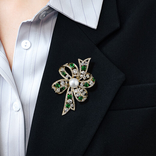 HKHL Freshwater Pearl Bow Brooch High-end Women's Light Luxury Suit Corsage Pin Scarf Button Girls Birthday Gift Freshwater Pearl Bow Brooch