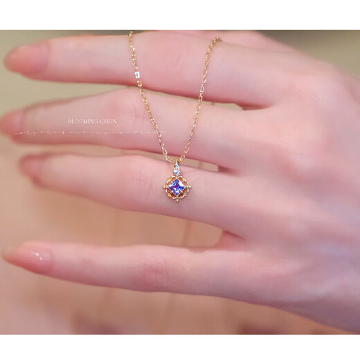 Qianjun's 24th new style gentle and smart quadrilateral sapphire necklace light luxury niche high-end jewelry tanzanite (spot)