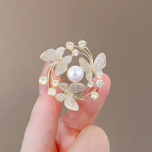High-end niche butterfly brooch niche versatile coat corsage temperament anti-exposure suit accessories pin butterfly garland brooch