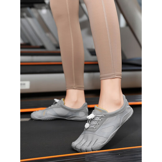 Hawit outdoor river tracing five-finger shoes for women and men, indoor soft-soled yoga, Pilates, barefoot comprehensive training, non-slip fitness sports, 888 gray, too small, need to increase one size 38