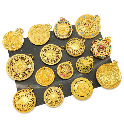 Ya Ge Vietnam Sand Gold Round Pendant Women's Gold-plated Eight Treasures Blessing Necklace Sweater Chain Pendant Men's Gold-Plated Compass Peace Buckle Small Round Head Ten Thousand Words Eight Treasures Blessings Approximately 2.97cm8g