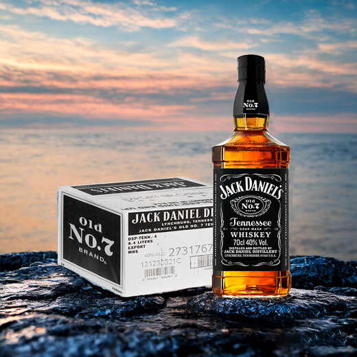 杰克丹尼（Jack Daniels）黑标整箱装700ml*12瓶美国田纳西州调和型威士忌