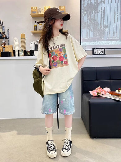 Disney (Disney) Internet Prominente Aprikose Graffiti Baumwollkinder T-Shirt Kurzärärmelte Sommer mittelgroß