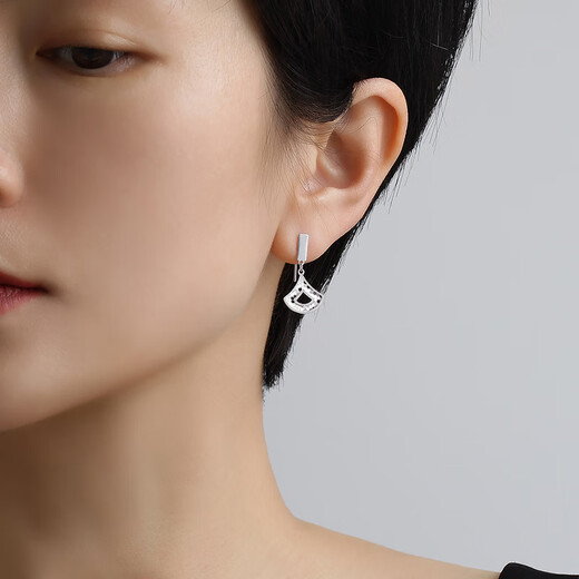 Ming brand jewelry platinum Pt950 platinum little apricot earrings gift for women BFH0095 platinum earrings about 4.11 grams