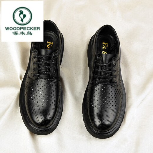 
Woodpecker men's leather sandals 2025 autumn new breathable hollow casual business formal wear thick sole mesh with holes men's black A15262 punched leather shoes 39