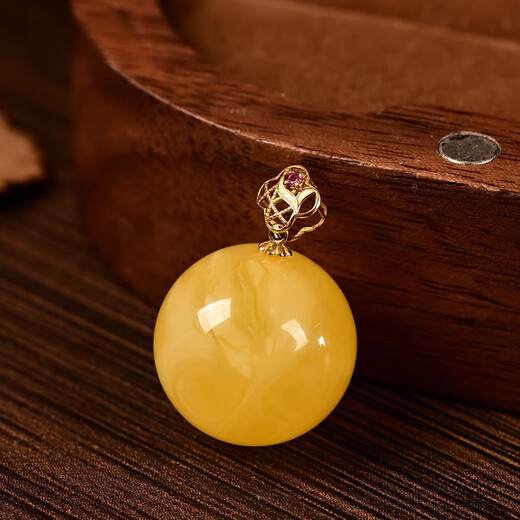 DL 1998 Fat Donglai same style beeswax pendant Russian natural l demon flower bead 18K gold inlaid chicken fat yellow single bead pendant 18k gold inlaid beeswax pendant 13mm