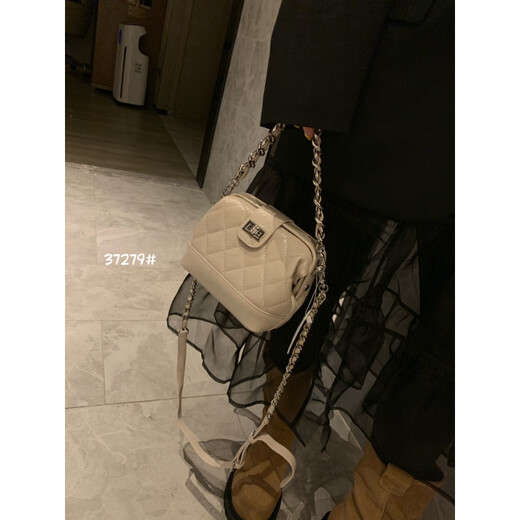 彼岸鸟轻奢品牌真皮包包女包小香风菱格链条包时尚锁扣手提包斜挎包 银色