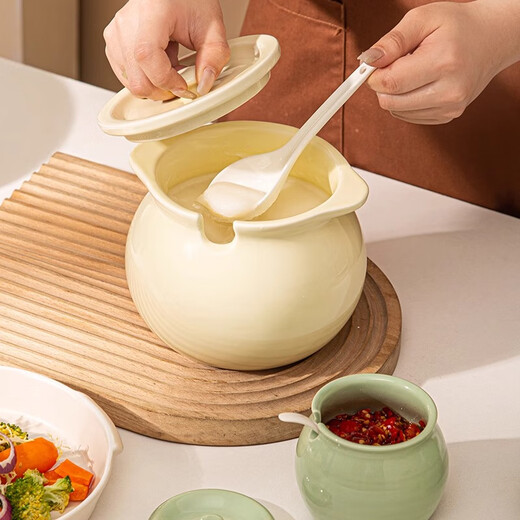 Persson Household High Temperature Resistant Ceramic Lard Jar Kitchen Red Oil Jar Spicy Oil Special with Cover Cream Green Large 1400ML Lard Jar Free Spoon