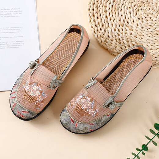 Changxiang Huili Hanfu 2025 summer new Beijing cloth shoes breathable mesh soft bottom embroidered shoes mother ethnic pedal pink mesh 1 35