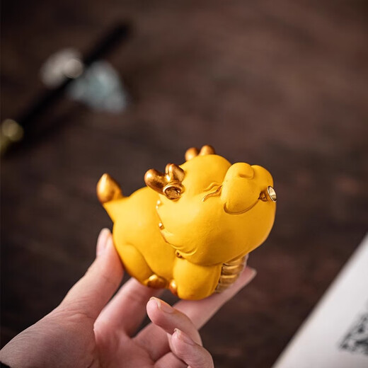 BOSSY Forbidden City Cultural and Creative Figure Zodiac Dragon Tea Pet Flying Little Dragon Gift Home Desktop Decoration Creative Decoration Flying Little Dragon Color Gold Green Gift Box