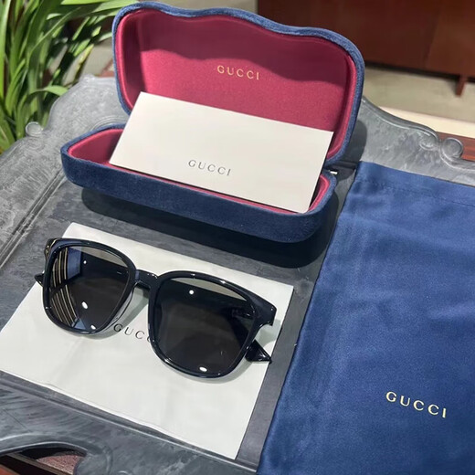 Gucci (Gucci) Солнцезащитные очки для женщин роскошные солнцезащитные очки для парня вождения путешествия практические солнцезащитные бокалы подарки на день рождения подарки GG0637SK-001 [Гонконгская доставка прямой почтовой почты]