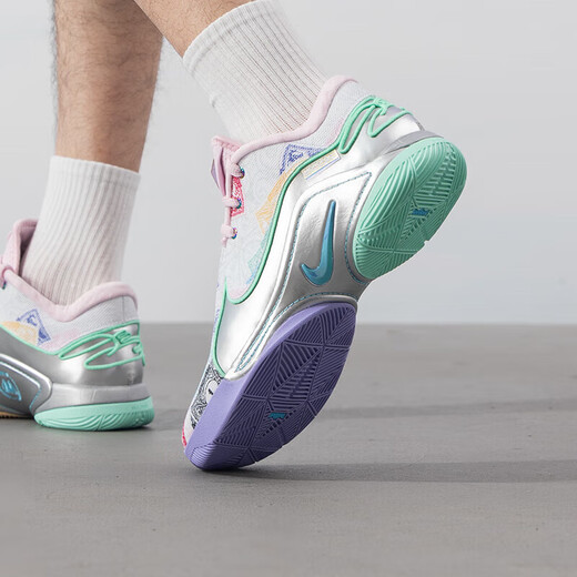 
Nike (NIKE) LEBRON 22 James 22 basketball shoes men's shoes 25 new winter shock-cushioning wear-resistant training practical sports shoes FZ1098-100 40.5
