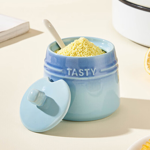 Ceramic household seasoning jar salt shaker kitchen seasoning box set seasoning bottle jar chili seasoning jar seasoning box oil tank seasoning jar (blue) + spoon