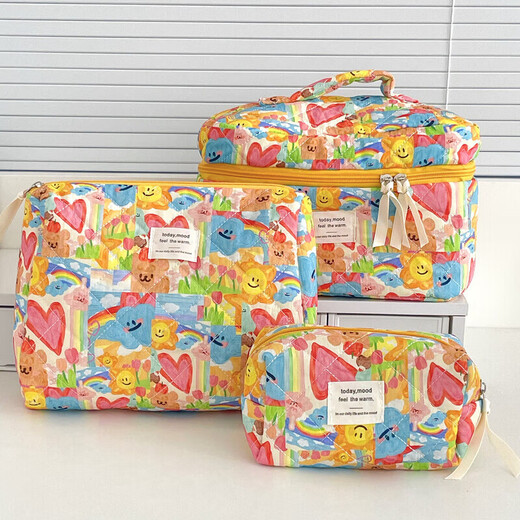 Cross-border Kasuga Graffiti cosmetic bag for traveling, portable storage toiletry bag, quilted large-capacity handbag, Kasuga Graffiti clutch bag