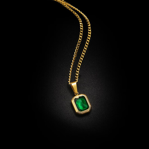 Huaiyin emerald necklace for women 18k gold high-end simple pendant temperament niche design light luxury clavicle sweater chain trendy green diamond