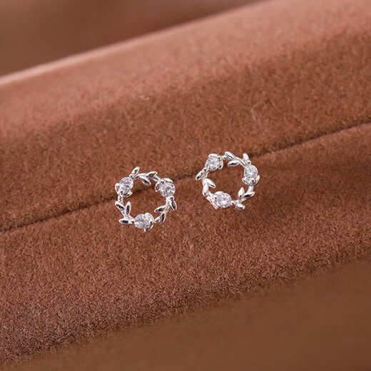 Jiuvia S925 sterling silver garland earrings for women diamond cold style earrings for women with pierced ears for sleeping, no need to remove and anti-blocking earrings 925 silver garland earrings gift box