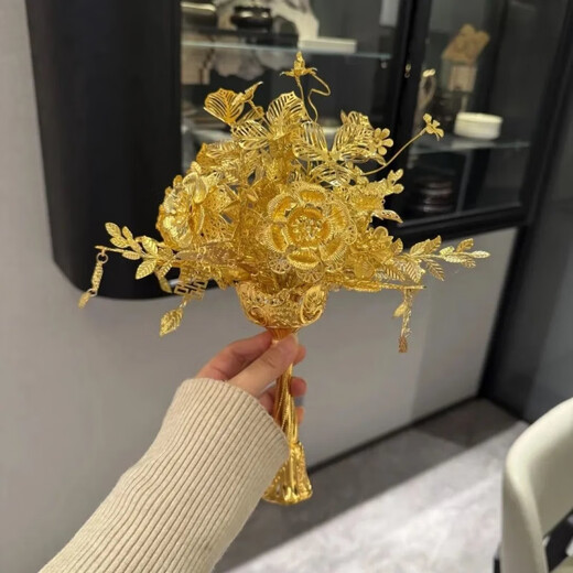 [News in summer] Bride wedding bouquet gift wedding DIY golden newlywed Xiuhe girlfriend Golden branch jade leaves (finished product + transparent and handbag)