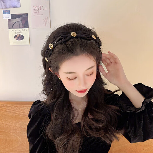 Temperament camellia retro headband for women with high skull and face, small pressed hair headband, high-end hairpin, headband, hair bundle, champagne color