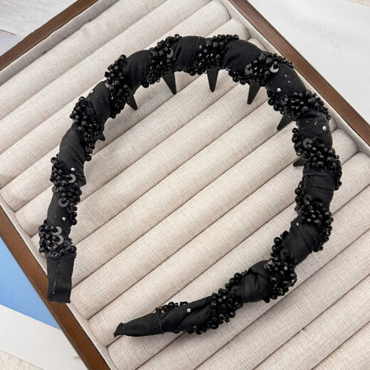 Zhuo Keke Princess of Paris headband high skull light luxury toothed headband high-end fashion western style hand-beaded hair bundle headband black satin beaded headband