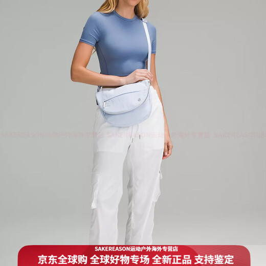 lululemon露露乐蒙 5L 品牌徽标拉链开合 再生尼龙 单肩斜挎包 女款 蓝色 蓝色