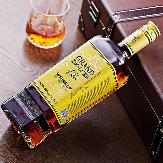 
Ogilhinn Nessia Ukrainian original bottle imported whiskey foreign wine Gotiri whiskey made of barrel spirits single pack 700ml