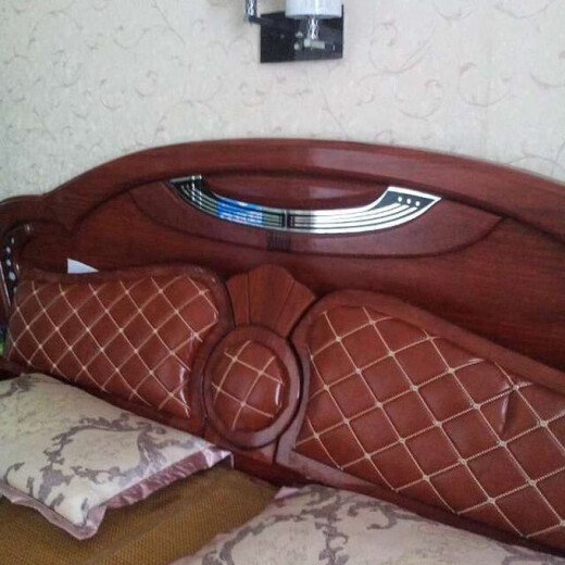 Europäischer Stil gebogener Beutel Stirnband Weiche Beutel Lederdeleted Renovierung Old Stirnband mit Schwammmaterial Stirnband Rückenlehre Deckung Hautwechsel Stickerei 838 1 cm Schwamm hat Werkzeuge 100*65 cm Eins ist nur ausreichend, um eine Seite zu wickeln, um eine Seite zu wickeln