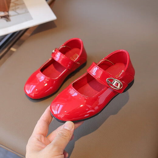 Rongxitu Girls Frühlings- und Herbststil schwarzer Patentleder Single -Schuhe vielseitige weiche Sohle Prinzessin Trendy Schuhe V6630 Weiß 26 -30 Ganzkasten Aufnahme 50 Paare