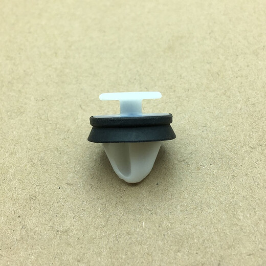 Litian is suitable for Buick business vehicle GL8ES 28T653T Avia windshield both sides A-pillar exterior panel clasp No. 1 10 delivery drivers