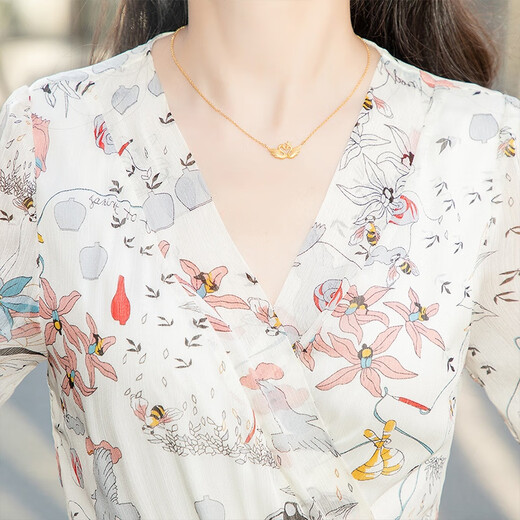 
Thin V-neck floral dress for women in 2025 summer new sweet waist-hugging long skirt for knees