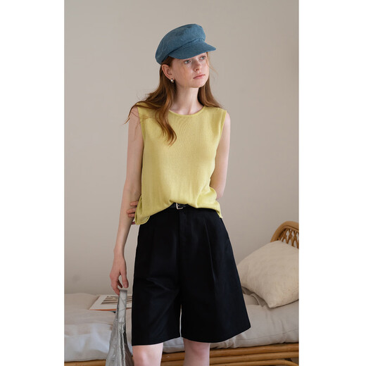 
EGGKA simple back-breasted design round neck vest for women 2025 summer temperament short slim sleeveless top Apricot color All size