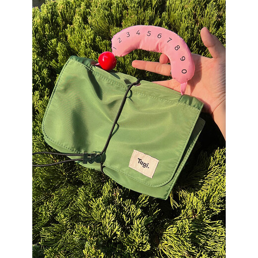 Tagi. Hadou Egg Roll Waterproof Cosmetic Bag Detachable Hanging Toiletries Bag Storage Bag New Year Gift - Haiyan Hadou