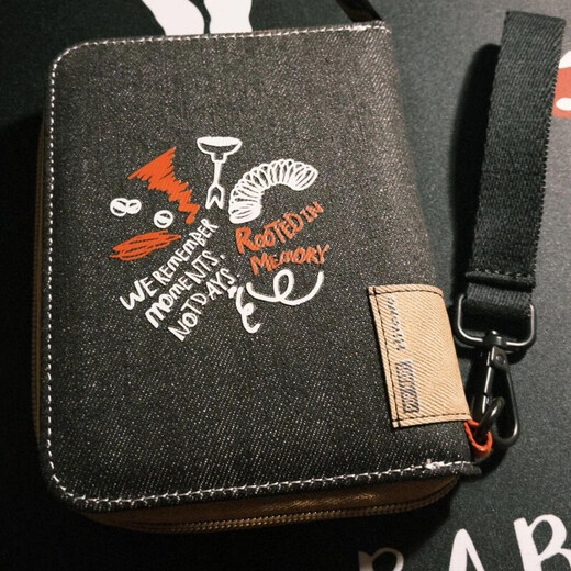Ono passport bag The same type of peripheral passport ticket bag integrated certificate canvas zipper Ono passport bag 2 Ono passport bag