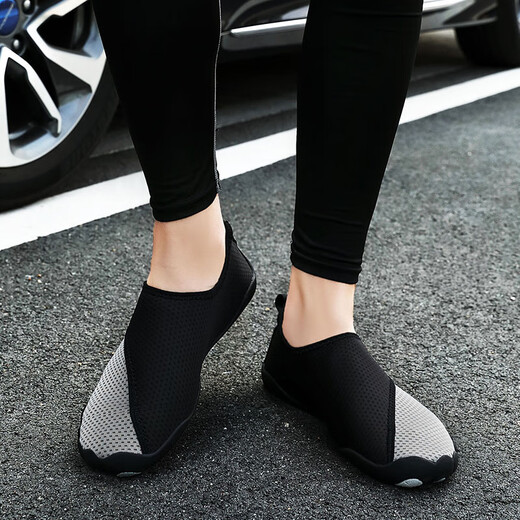 OIMG indoor sports shoes for men and women, fitness shoes for squats and deadlifts, training shoes for jump exercises, skipping ropes, yoga shoes for treadmills, 730 black (men and women) 35