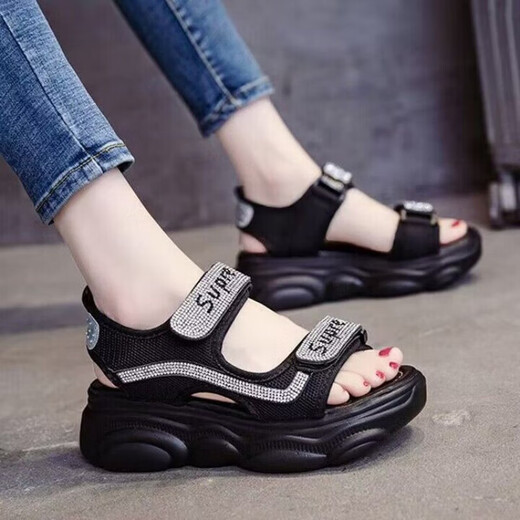 网红运动凉鞋女2025新款夏季百搭魔术贴厚底内增高老爹松糕鞋 黑色 38