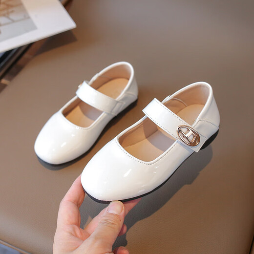 Rongxitu Girls Frühlings- und Herbststil schwarzer Patentleder Single -Schuhe vielseitige weiche Sohle Prinzessin Trendy Schuhe V6630 Weiß 26 -30 Ganzkasten Aufnahme 50 Paare