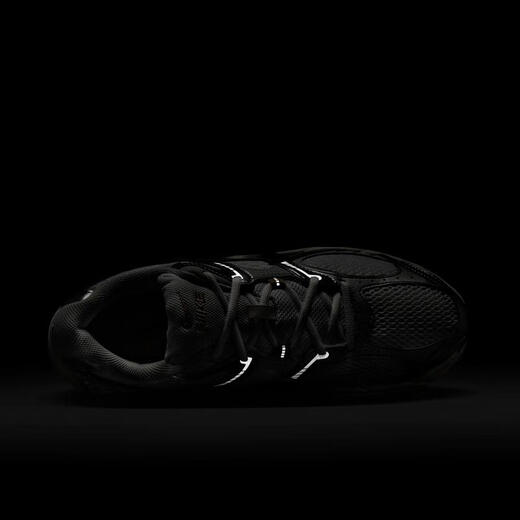 耐克（NIKE）V5 RNR男鞋轻量缓震支撑运动休闲鞋舒适防滑耐磨低帮复古跑步鞋 HJ5228-102 42