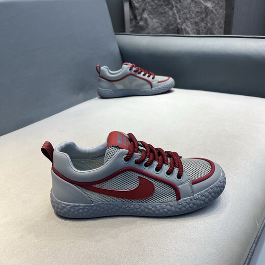 Hong Kong Counter Einkaufsagent 2025 neue Männerschuhe modische und vielseitige lässige Schuhe atmungsaktives Netz leichtgewichtige Männer Sportschuhe grau 88-795 Lederschuhe Größe E 38